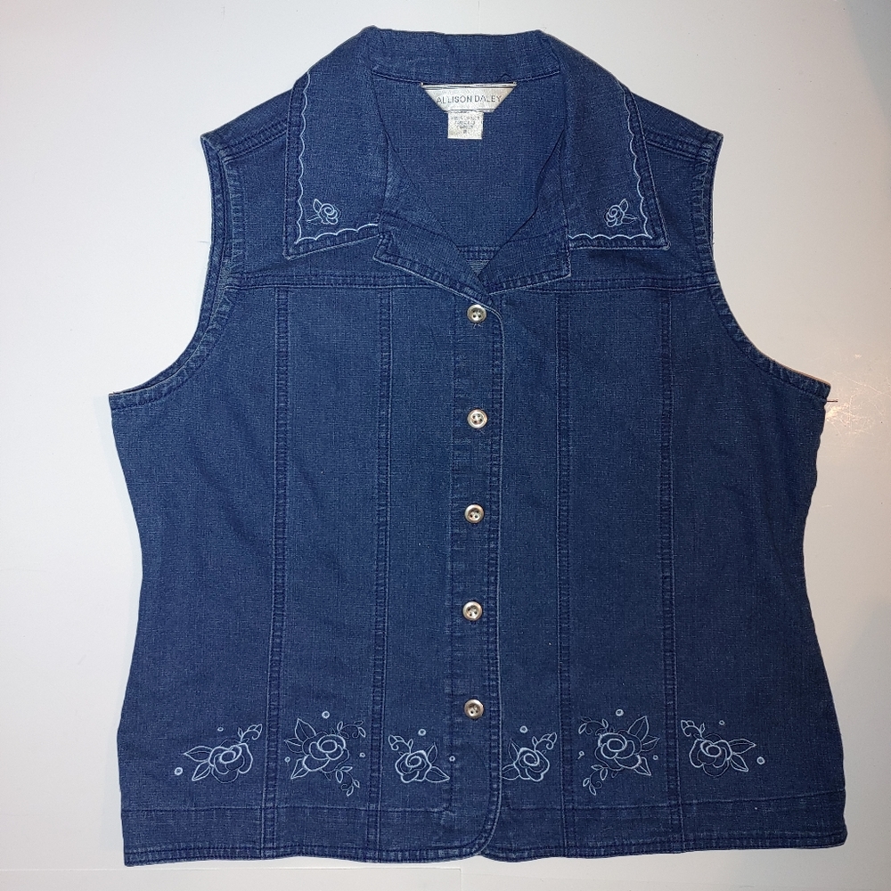 🌈3/$30 Allison Daley Jean vest / tank top 8